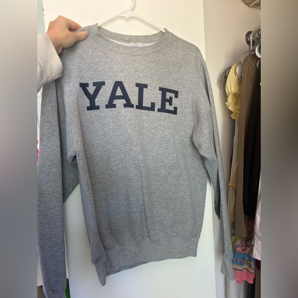 Yale sweatshirt
